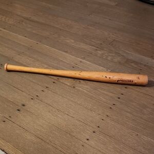 Phillies Mini Souvenir Wooden Ballpark Baseball Bat VTG 18"